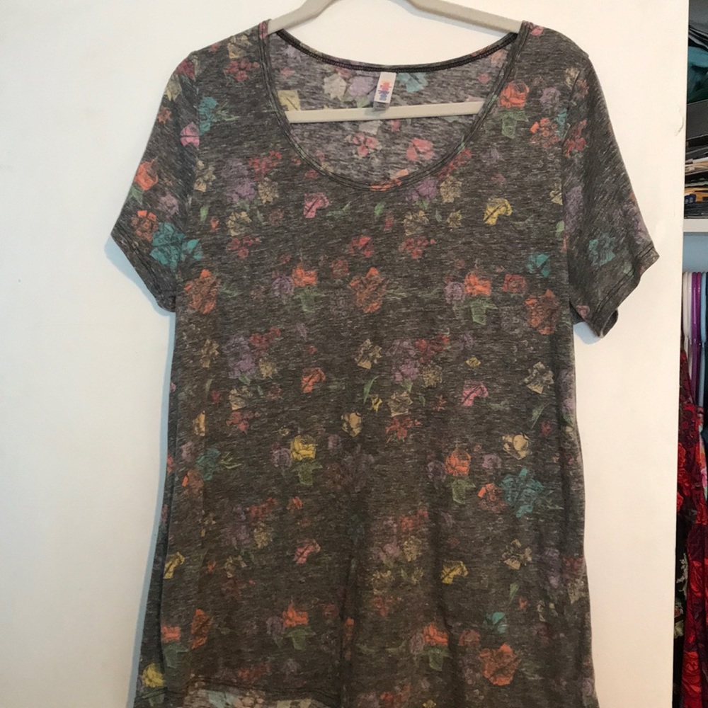 Lularoe floral classic tee